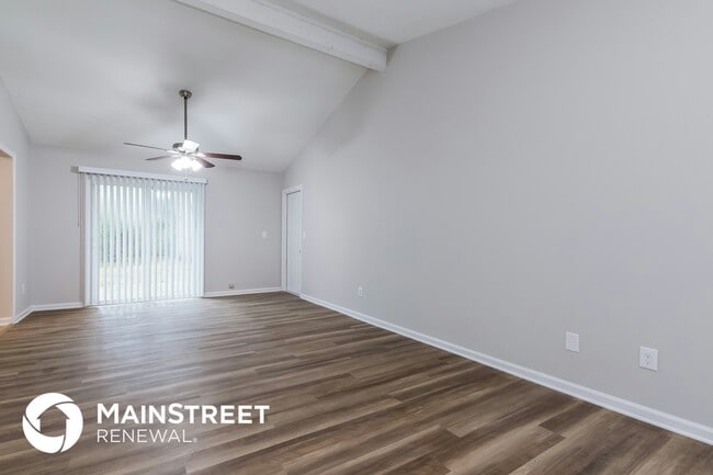 Photo - 1849 Vauxhall Dr