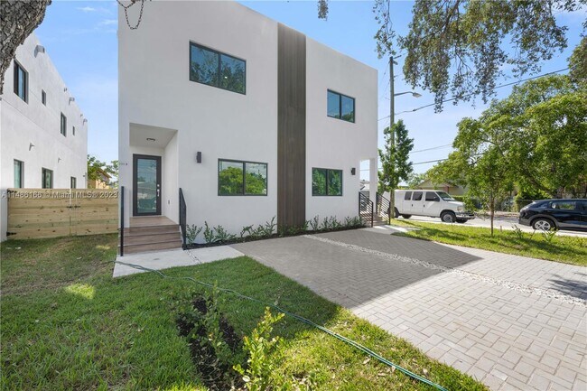 Photo - 2501 NW 19th Ave