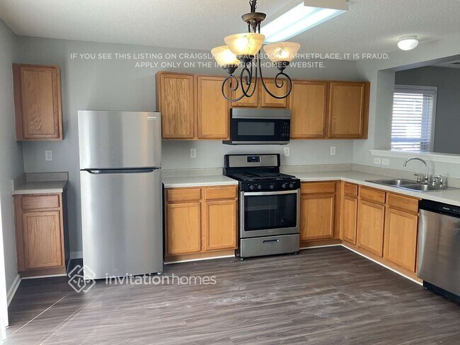 Photo - 222 Waterlemon Way