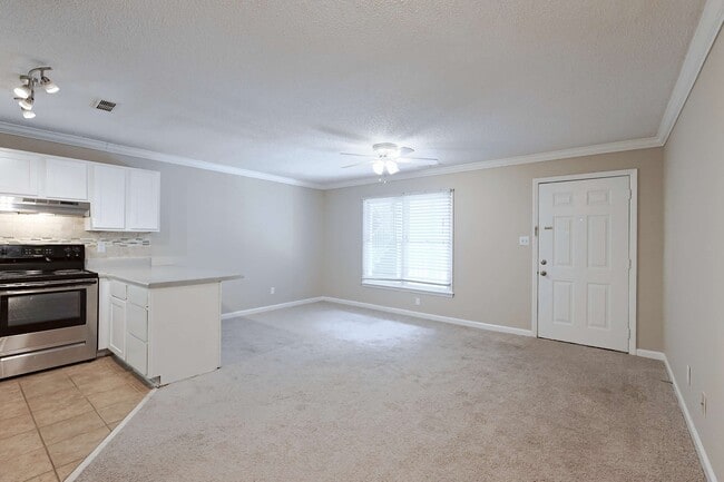 Photo - Forest Pointe