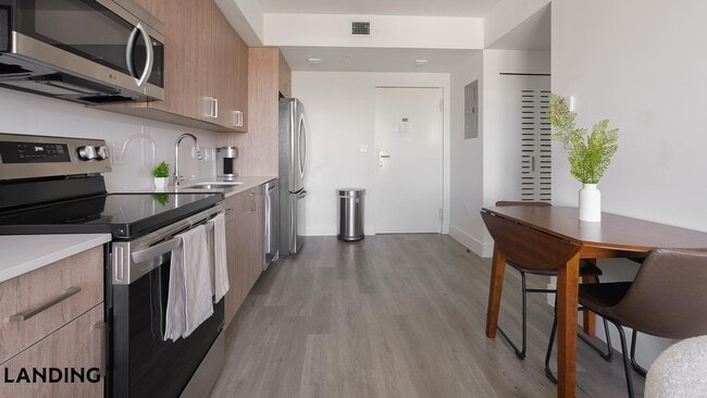 Photo - 1025 E 25th St Unit 610