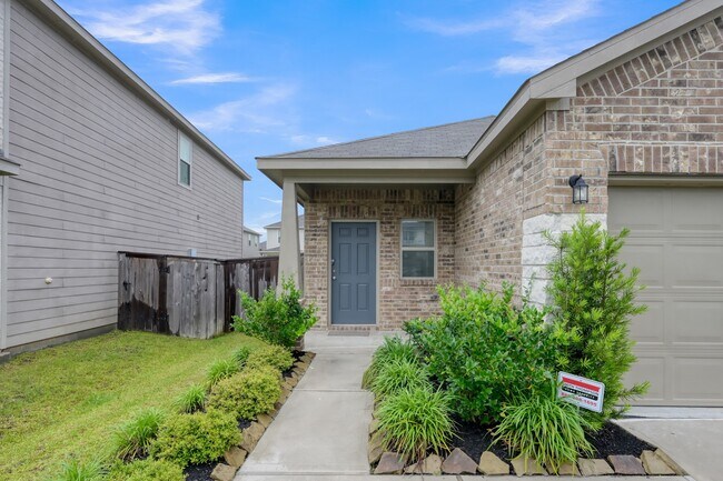 Photo - 16435 Big Hickory Dr