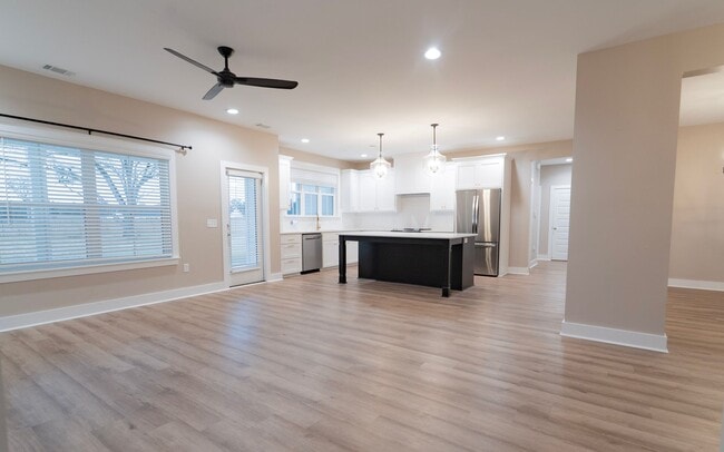 Photo - Stunning Like-New 4-Bedroom Home Just Minutes from Fort Stewart