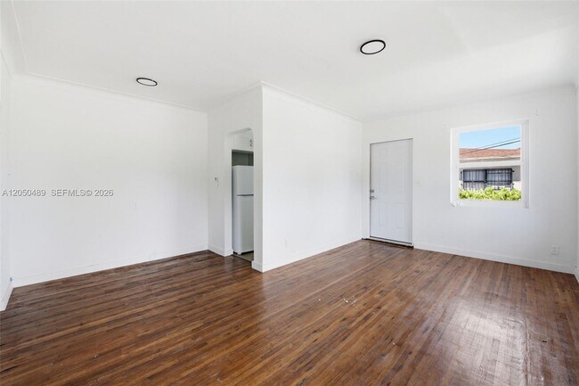 101 NW 74th St Unit 1