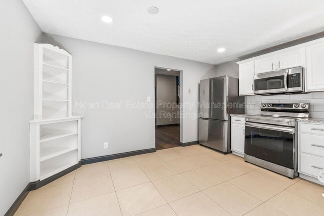 Photo - 957 Harrison Ave