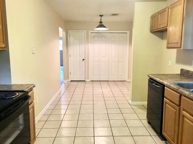 Photo - A-C Hill Unidad Hill A