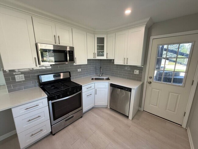 Photo - 645 W Park Ave Unit C