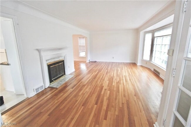 Photo - 4050 Silsby Rd