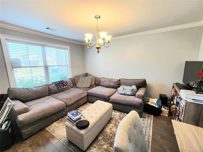 Photo - 920 Delaney Dr