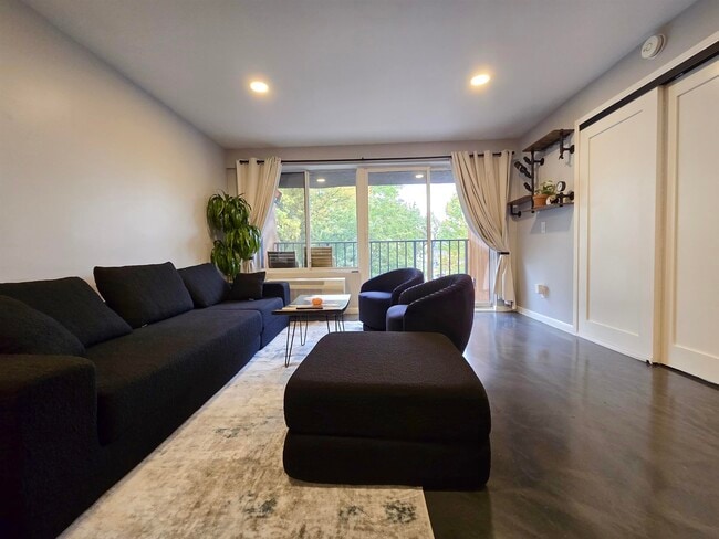 Photo - 55 Clinton Pl Unit 308