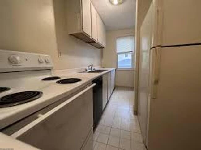 409 Forest Ave Unit 409-A