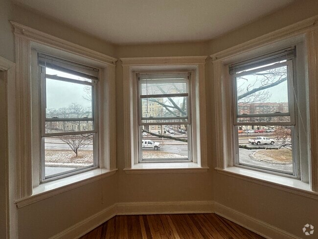 Building Photo - 1259 Commonwealth Ave Unit 5 Rental