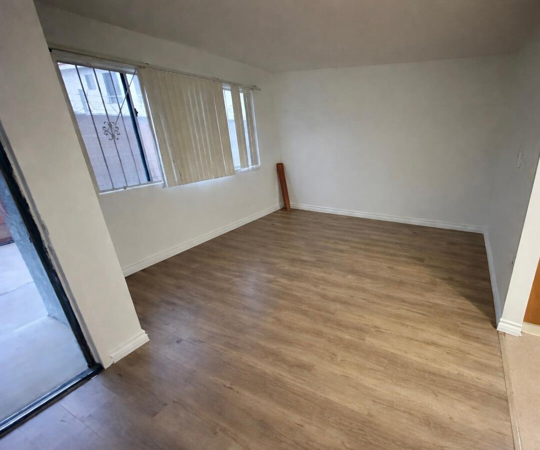 Photo - 1346 257th St Unidad #2