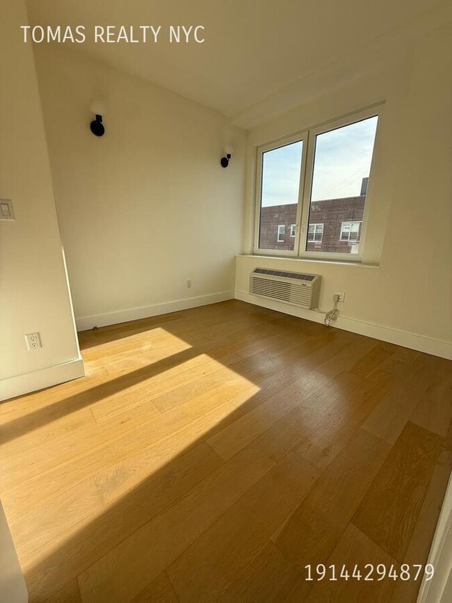 Photo - 3103 Sedgwick Ave Unidad 5B