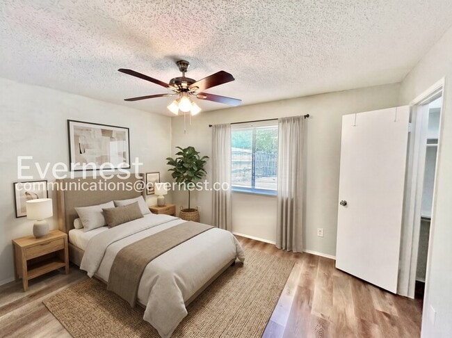 Photo - 1505 Hanover Dr