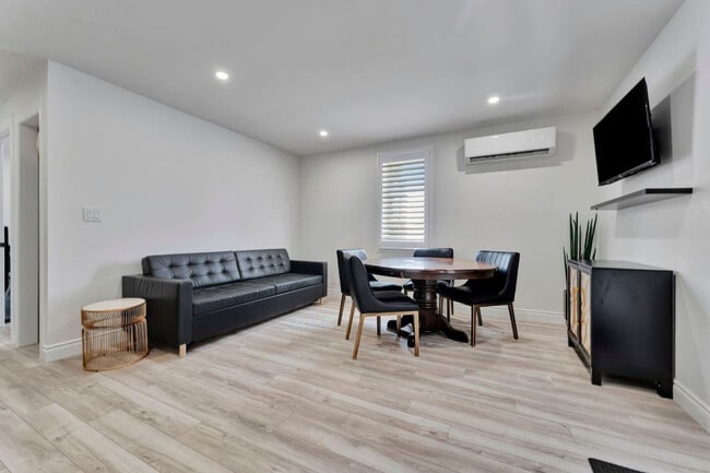 Building Photo - 4 Cecil Ave