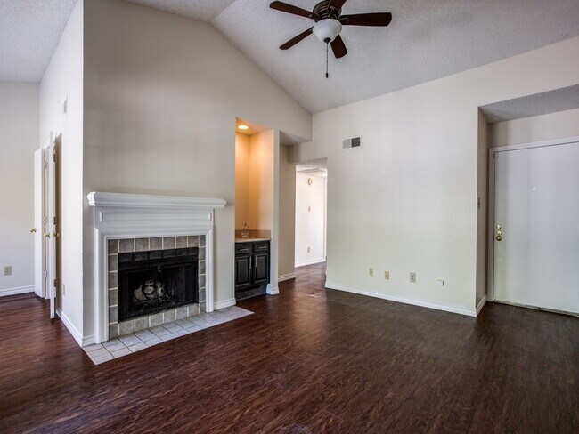 8550 Fair Oaks Crossing