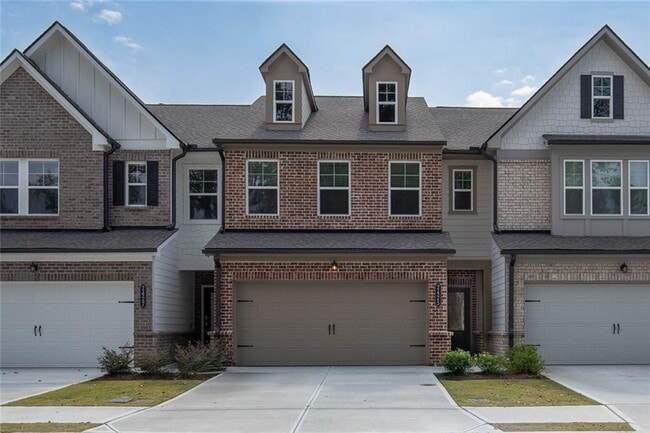 Building Photo - 2425 Livi Ln