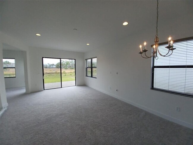 Photo - 5542 Agostino Way