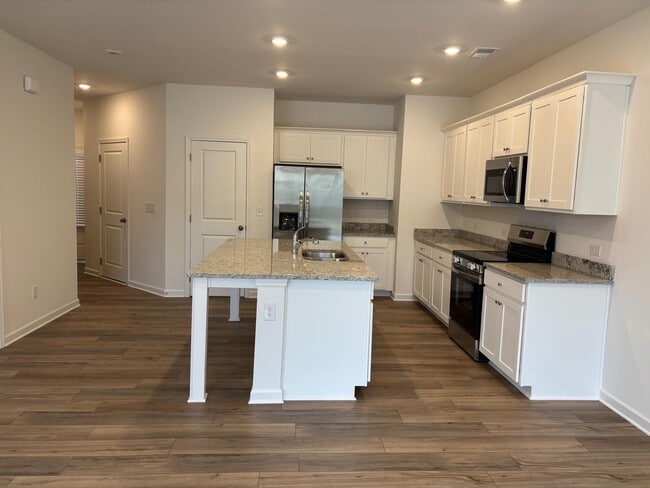 Photo - 155 Vision St