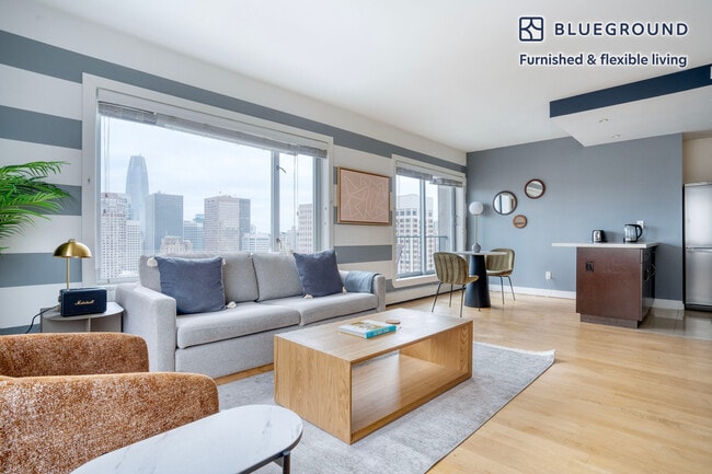 Photo - 899 Pine St Unidad FL13-ID3