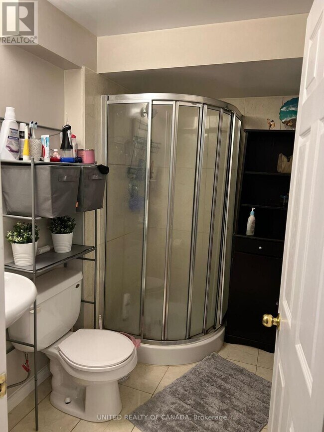 Photo - 108 Maroon Dr