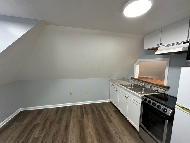 Photo - 164 W Wall St Unit A6