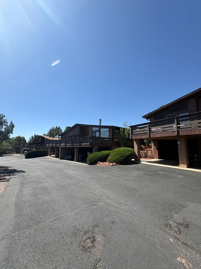 Building Photo - Unfurnished, 1-Year Long-Term Rental