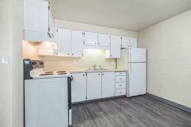 The Oaks Apartments