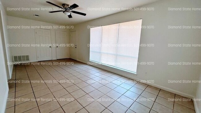 Photo - 826 Jane Dr