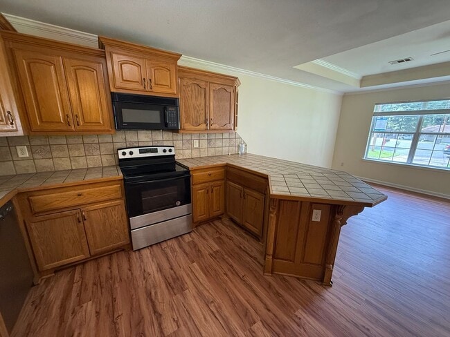 Photo - 3913 Hobbs Dr