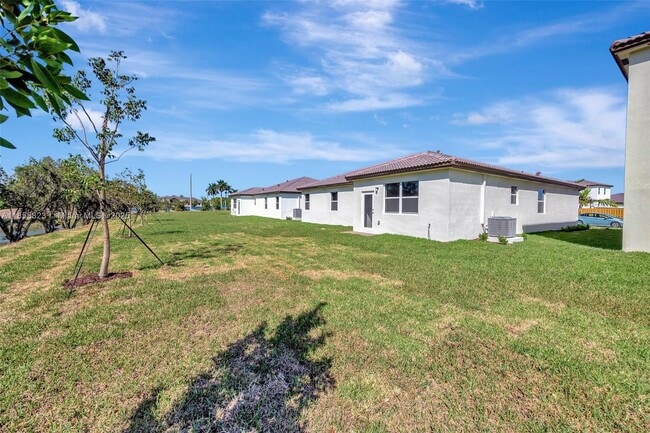 Photo - 2948 SE 23rd Ave