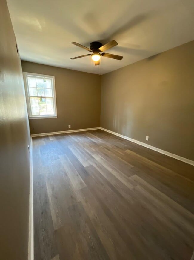 Building Photo - 2591 N Pierce Cir Rental