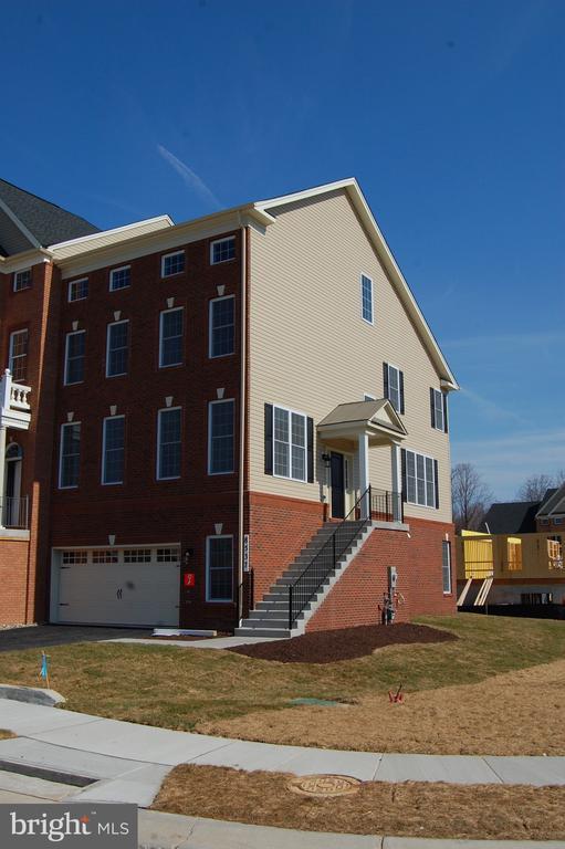 Photo - 8537 Pine Springs Dr Townhome
