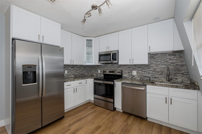 Photo - 5750 Virginia Ave Unidad 5750