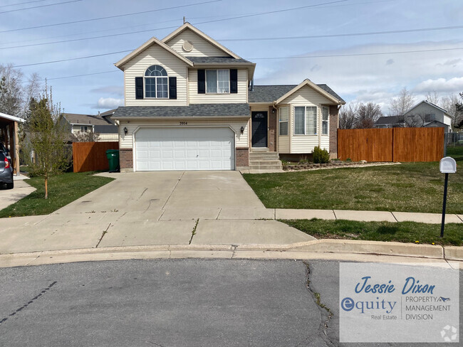 Building Photo - 2014 Jenny Ln. Rental