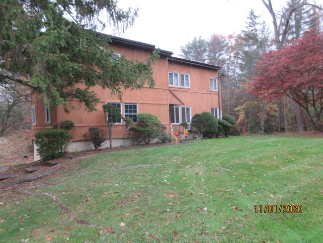 Photo - 1050 Lucas Ave Ext Unit 2