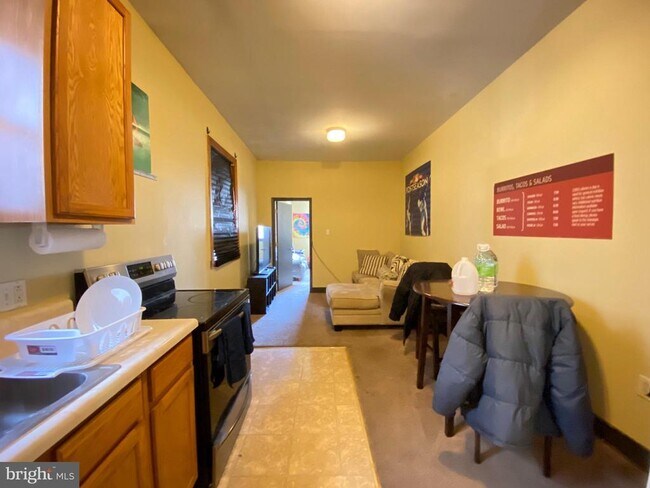 Photo - 1435 W Norris St