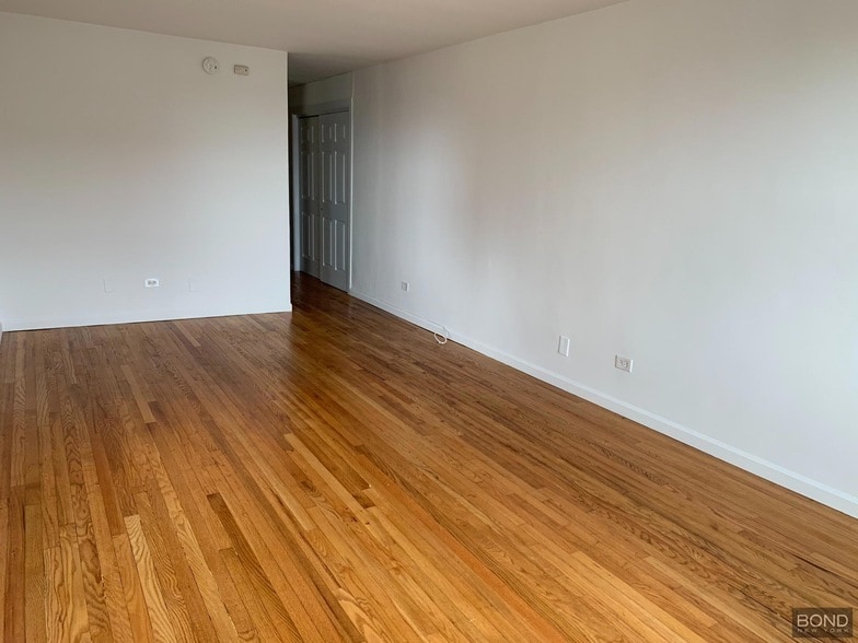 23-35 Broadway Unit 6L - 23-35 Broadway Unit 6L Unidad 6L