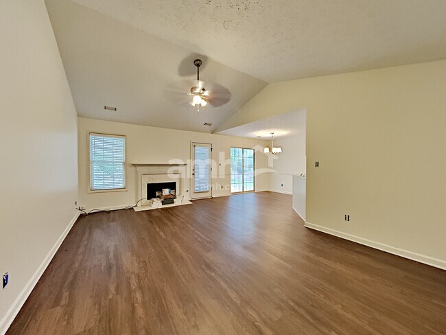 Photo - 6465 Chestnut Bend Dr