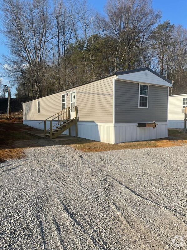 Building Photo - 1004 S Jackson St Rental