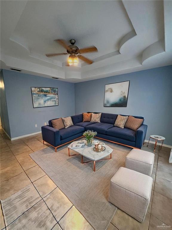 Photo - 15 Retama St