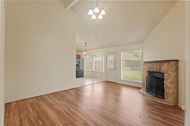 Photo - 8731 Croteau Dr