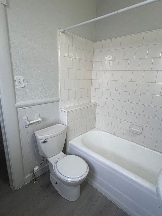 Photo - 330-332 Stewart Street Unit 330