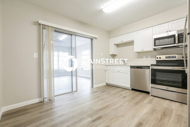 Photo - 3 Bedroom Pet-Friendly Home in VENICE, FL with Main Street Renewal