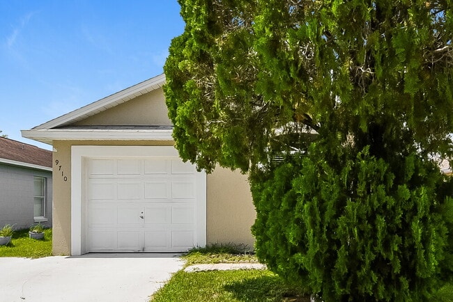 Photo - 9710 Red Clover Ave