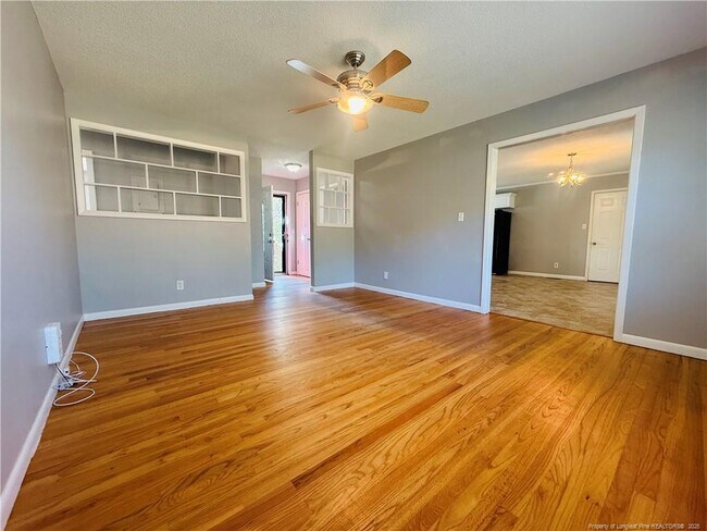 Photo - 491 Warmsprings Dr