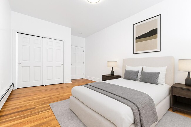 Photo - 220 W Houston St Unit 4