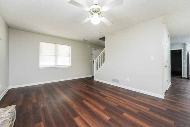 Photo - 818 Burton Ridge Dr