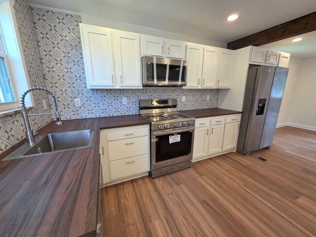 Photo - Fully Updated 3-bedroom, 2-bathroom house for rent in North Allegheny School District!